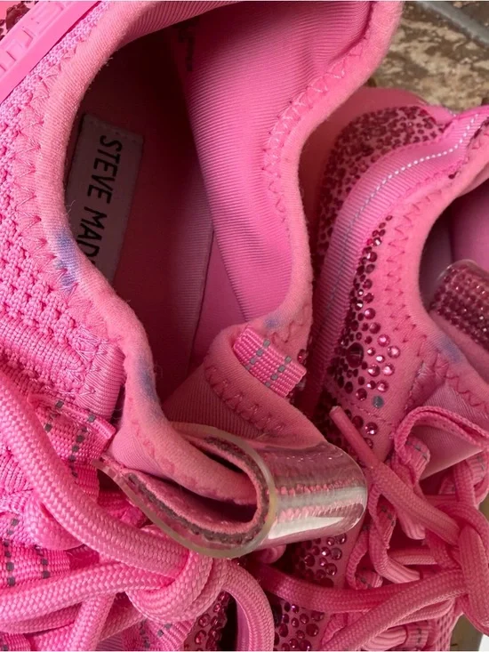 Steve Madden NY90 Sneakers Women’s Size 9.5 Pink Rhinestones Pre-Loved Good! - Picture 4 of 10